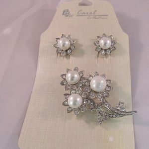 Silver Tone set of Pierced Earring and Brooch NEW